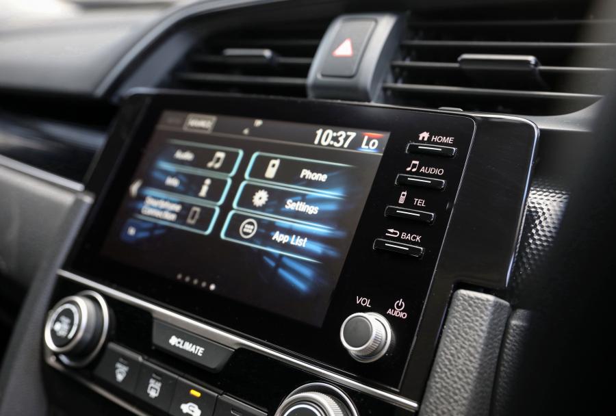 Детали интерьера Honda Civic VTi-S Sedan (FC) 2019 года  (AU) (фото 10 из 28)